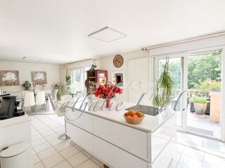  Maison � vendre 8 pi�ces 240 m�