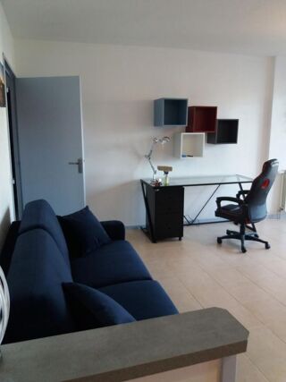  Appartement à louer 2 pièces 55 m²