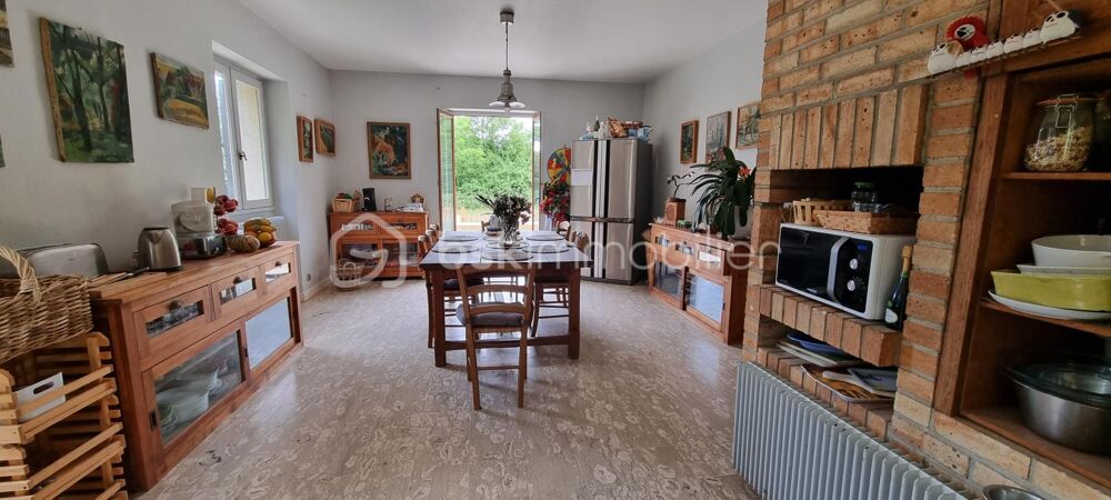 Maison 8 pièces - 6 chambres - 203m²