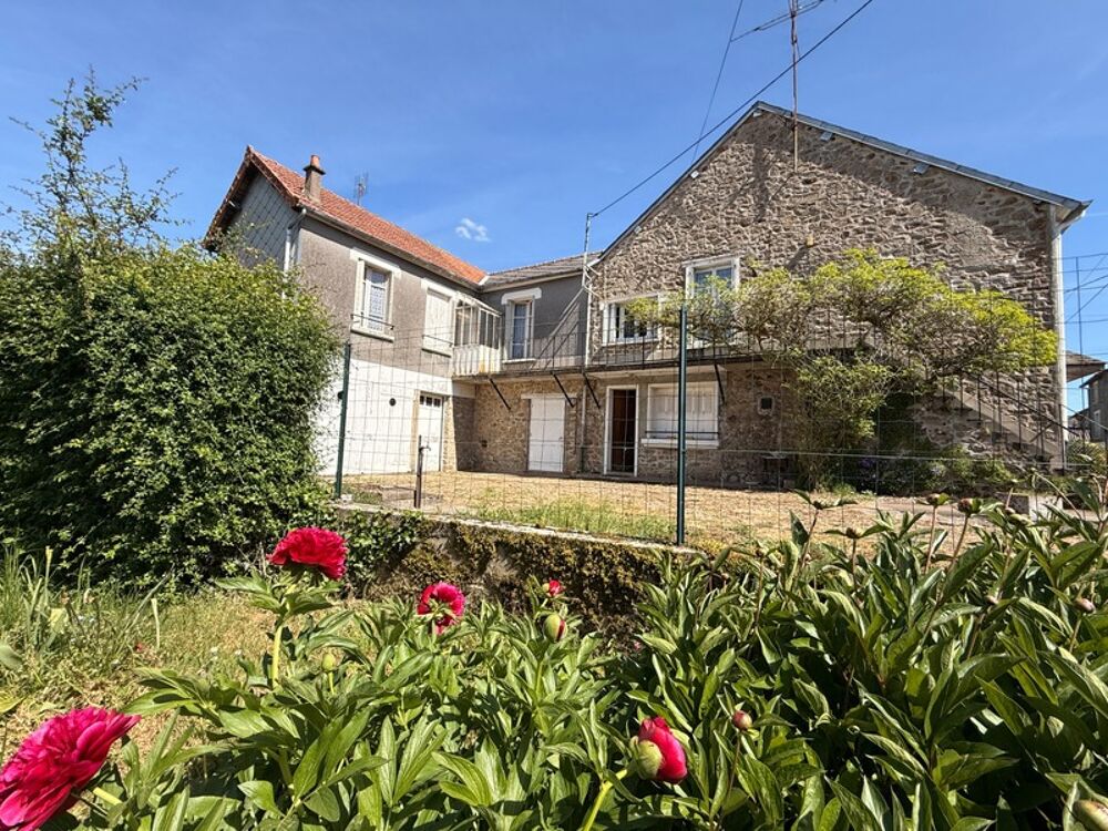 Maison 7 pièces 136 m² · à Bazelat · 136 m² · 77 000 €