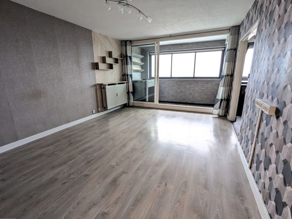 Vente Appartement TOURCOING HYPER CENTRE T4 AVEC PARKING PRIVE ET CAVE Tourcoing