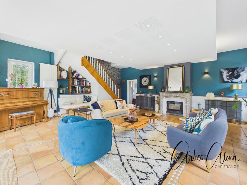 Maison bourgeoise XIX?  331 m²  appartement indépendant  piscine