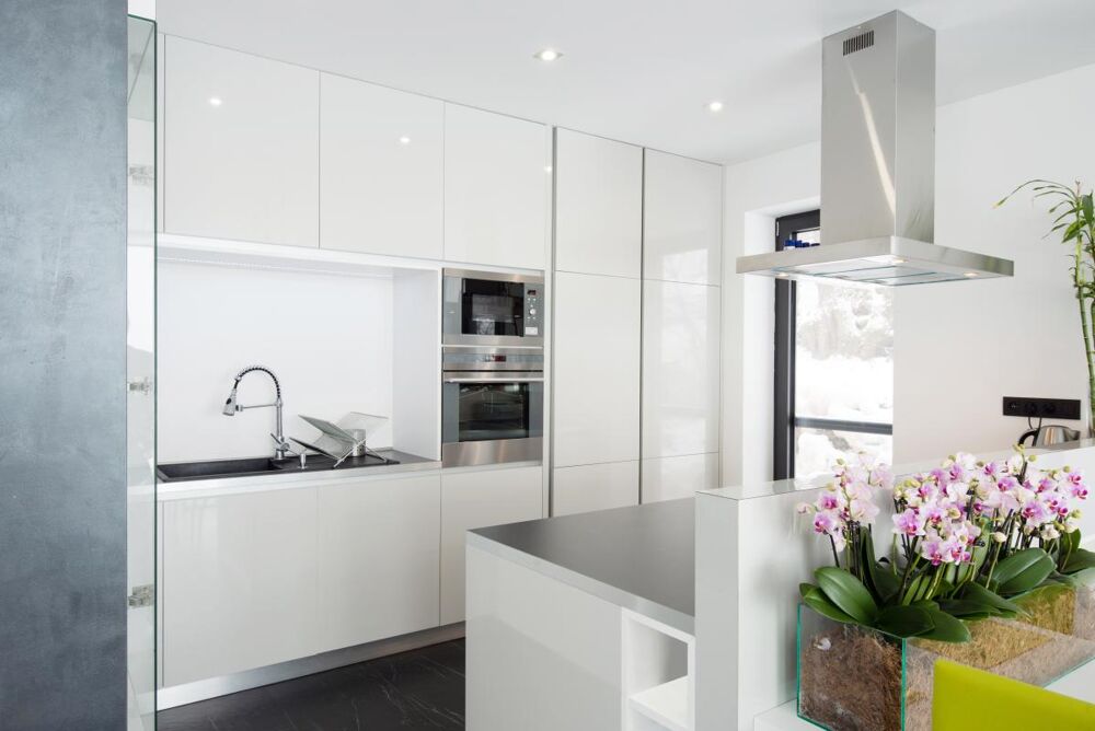 Vente Appartement **3 PIECES + DERNIER ETAGE - Proche Métro Ligne 9 et Ligne 1 Montreuil