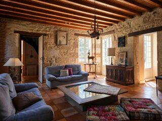  Propriété/château à vendre 12 pièces 820 m²