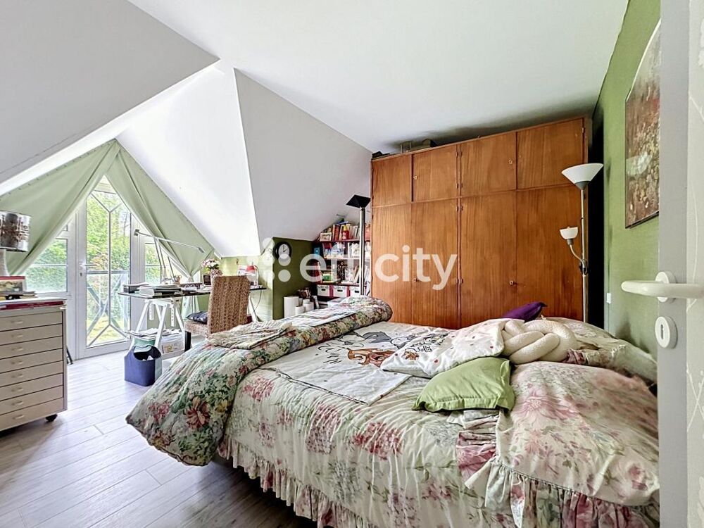 � vendre  Villa Guermantes (77600)