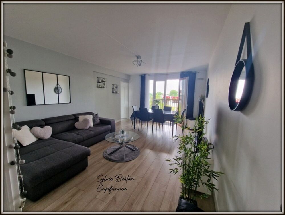 Appartement à vendre 4 pièces LIVRY GARGAN - 84 m2 - Balcon, une cave et deux places de parking