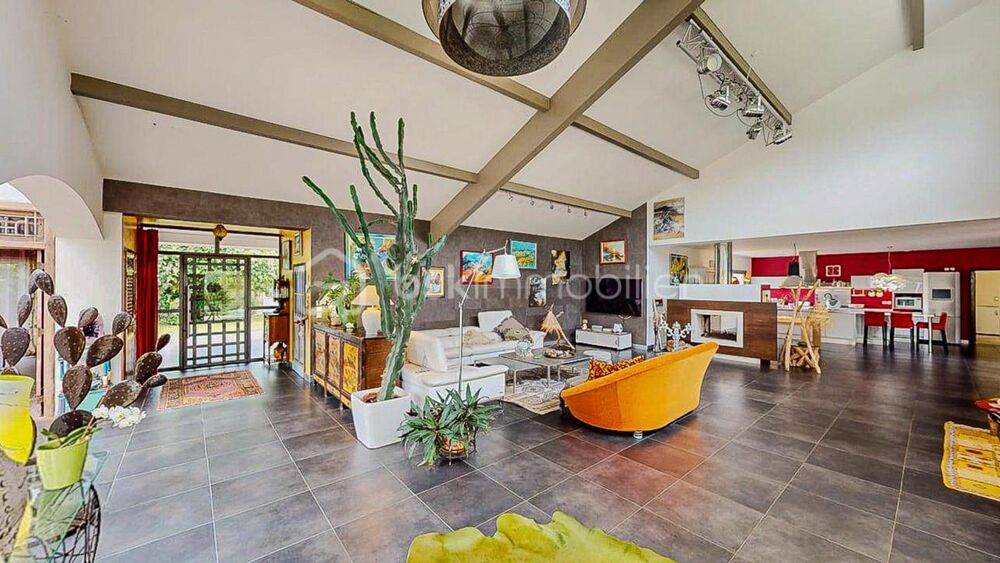 à vendre  Propriété/château Saint-Martin-de-Seignanx (40390)