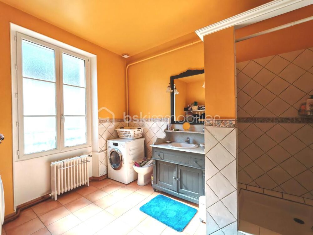 à vendre  Propriété/château Crécy-la-Chapelle (77580)
