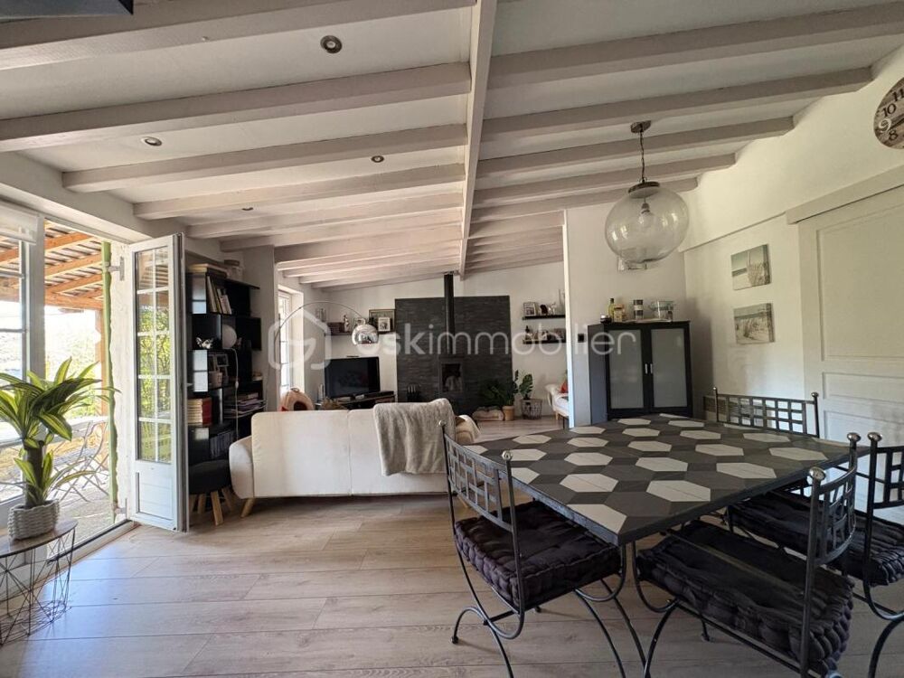 Vente Maison Découvrez cette maison familiale avec piscine dans un cadre agréable Cabourg