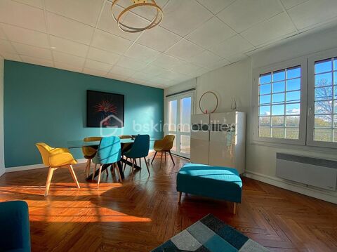   Beaucoup de charme pour cette belle propri�t� en bordure de la RN89 : Deux maisons d'habitation + grand sous-sol + chais + hanga Propri�t�/ch�teau - 15 + pi�ce(s) - 462 m�