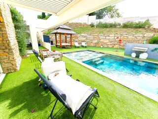  Villa à vendre 5 pièces 146 m²
