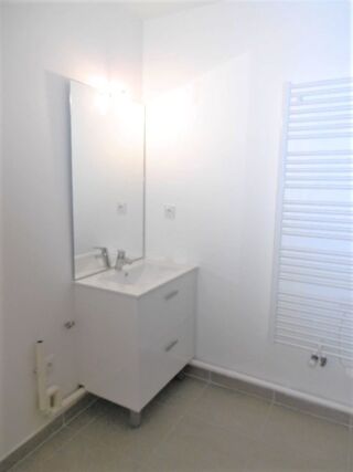  Appartement à louer 2 pièces 38 m²