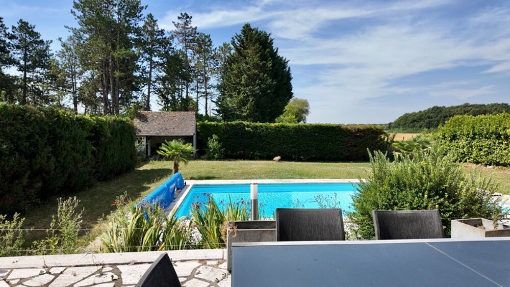 Vente Maison Maison familiale avec piscine Ormes