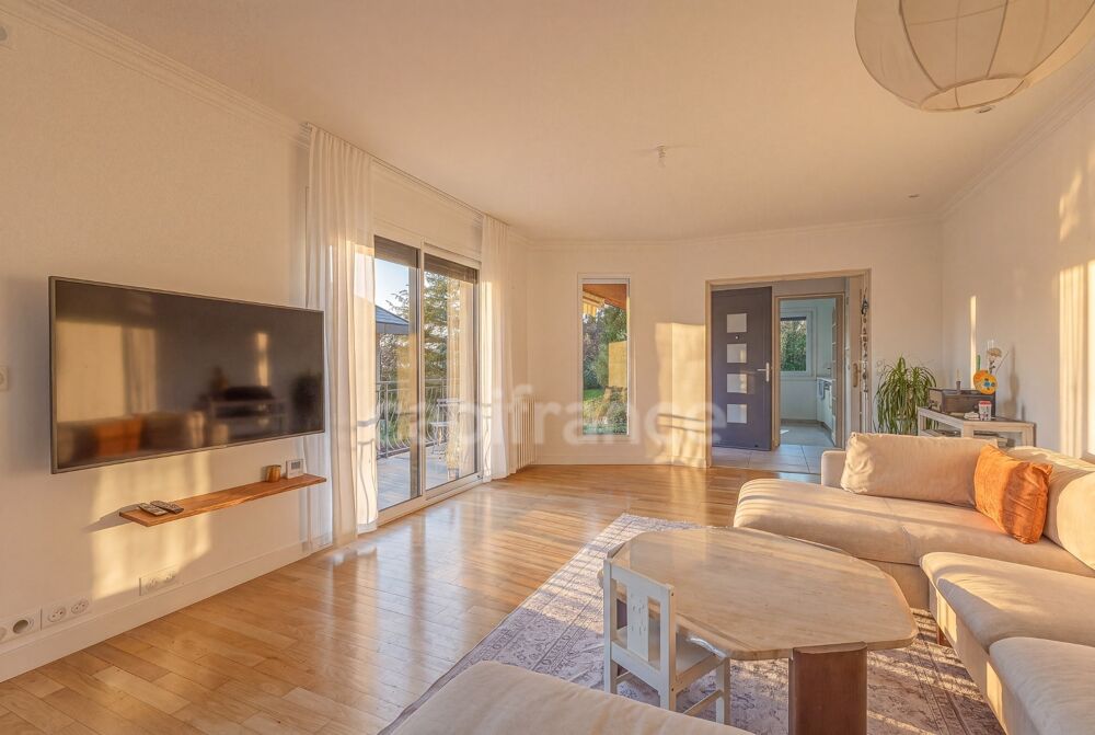 Maison 6 pièces 154 m² · à Gex · 154 m² · 695 000 €