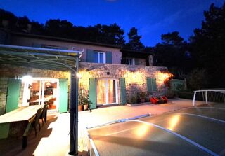  Maison à vendre 8 pièces 183 m²