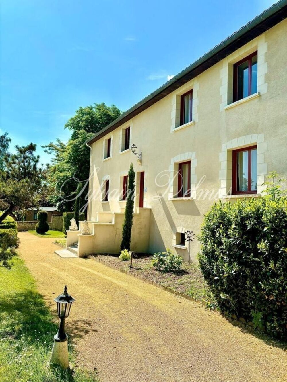 à vendre  Propriété/château Tours (37000)
