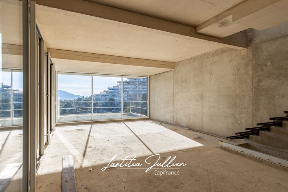   Marseille 8