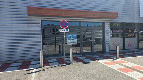 Cellule commerciale &agrave; louer proche de CHALON SUR SAONE (71) 800 71380 Chatenoy en bresse