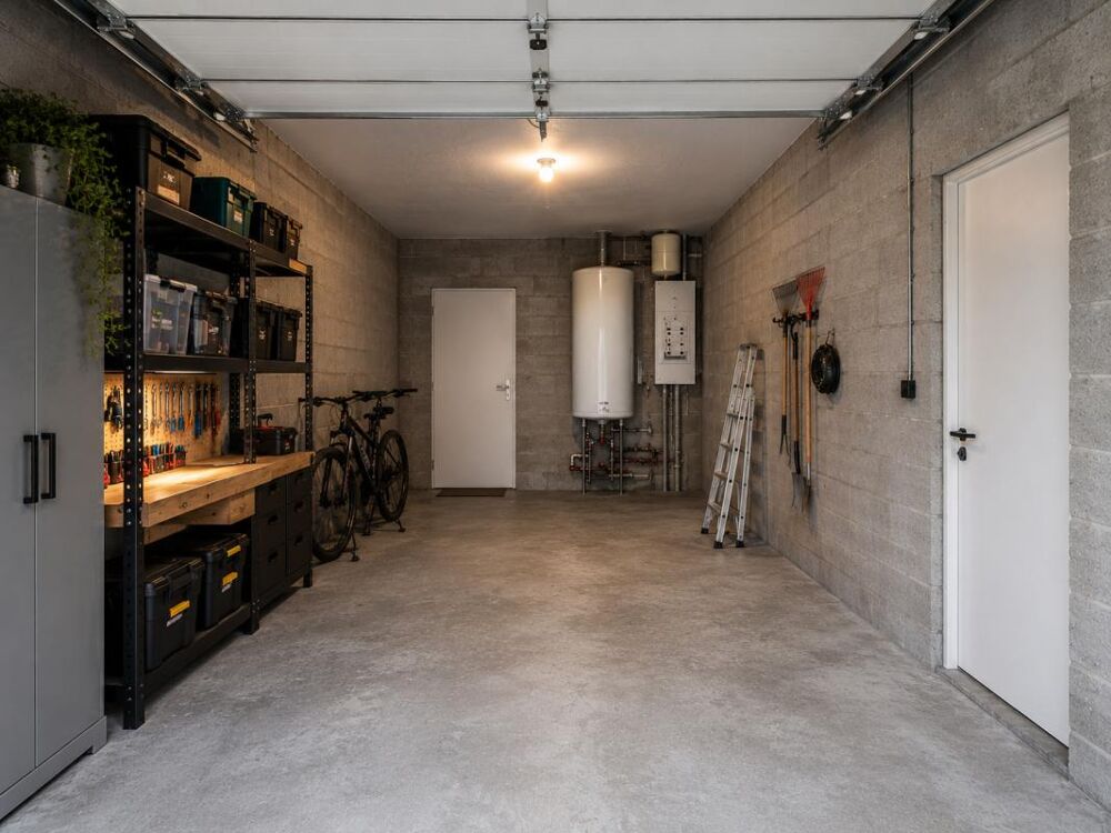 Vente Appartement MAISON avec PISCINE et GARAGE ! 3 CHAMBRES et BUREAU Artigues pres bordeaux