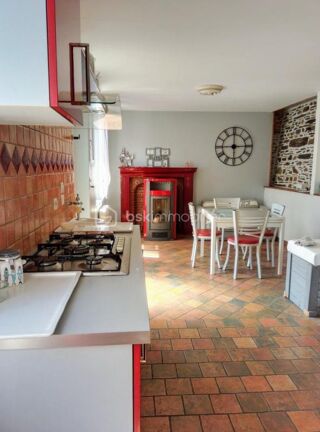  Propri�t�/ch�teau � vendre 4 pi�ces 87 m�