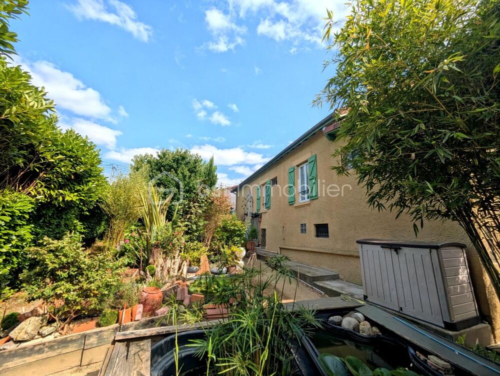 Maison familiale  124 m² habitables + sous-sol complet aménagé  Basse-Ville dAuch
