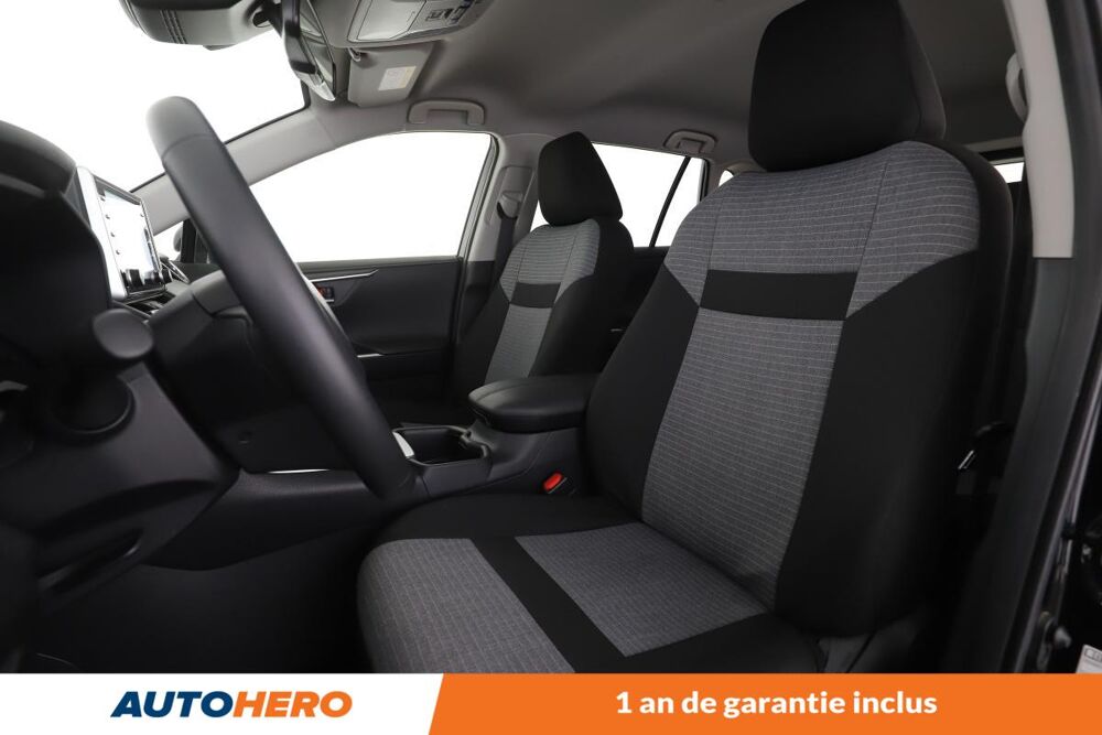 RAV 4 2.5 Hybride 2WD Dynamic 218 ch 2022 occasion 92130 Issy-les-Moulineaux