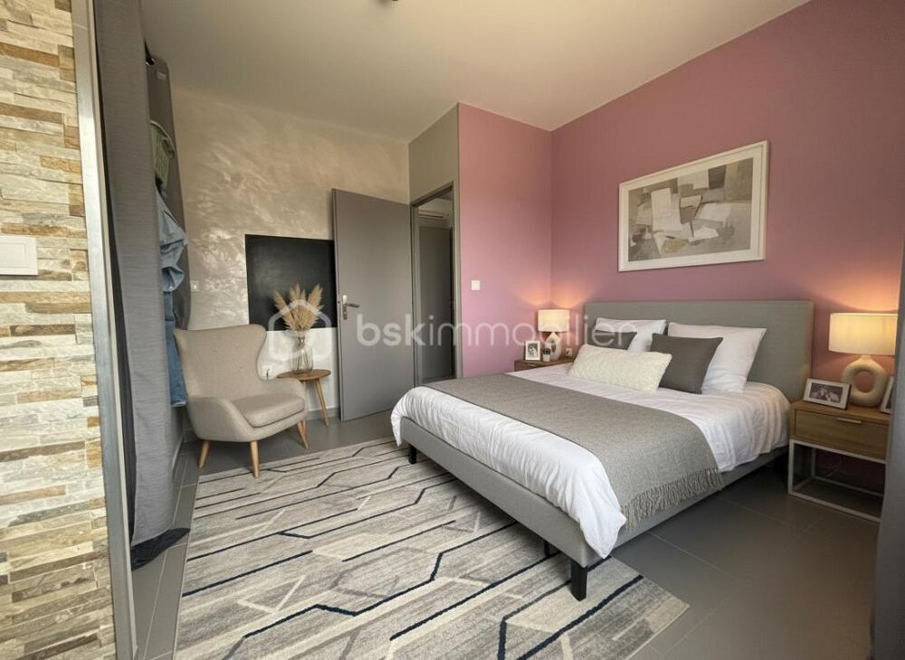 Vente Maison PIERRELATTE A 10MIN -MAISON 2015 - 2 SUITES - JARDIN PLEIN SUD - GARAGE EVOLUTIF Pierrelatte