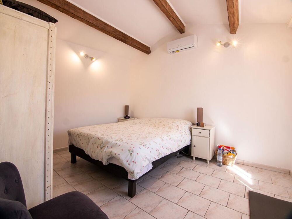 � vendre  Maison �guilles (13510)