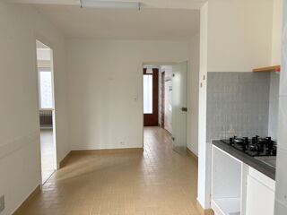 Vente Maison MAISON DE VILLE LUMINEUSE EN PLEIN COEUR DE LA TURBALLE - TOUT A PIED - QUATRE CHAMBRES & UN BUREAU La turballe