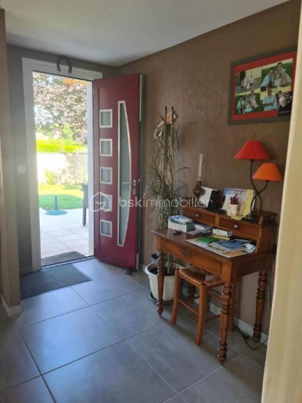 Maison de construction traditionnelle sur sous sol complet