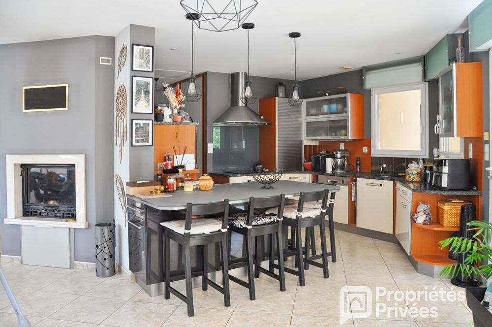 Vente Maison Maison de plain pied - 151 m2- atelier - terrain 2700 m2 Ahuille