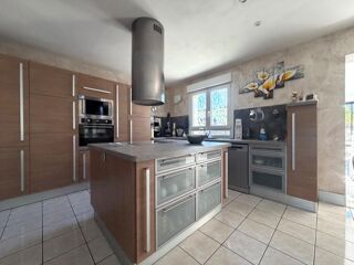  Maison à vendre 8 pièces 184 m²