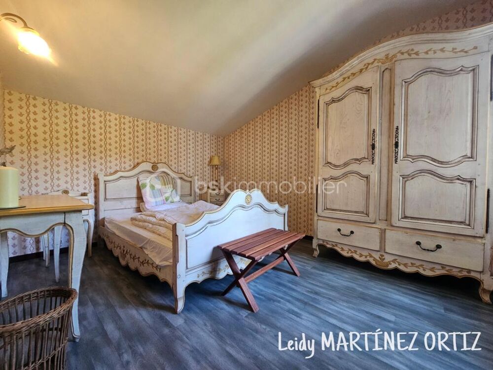 Charmante maison familiale, 190m², 5 grandes chambres, parking, garage, terrain arboré