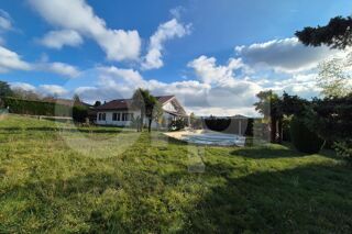  Villa  vendre 6 pices 140 m