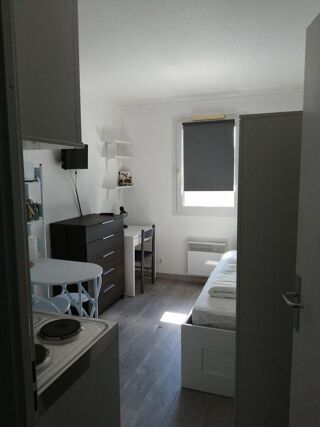  Appartement à louer 1 pièce 14 m²