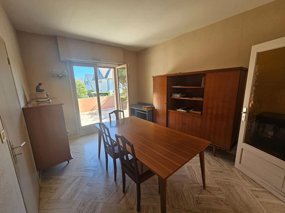 à vendre  Propriété/château Granville (50400)