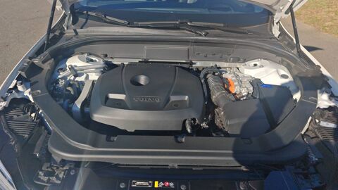XC60 2.0 T8 392 Hybrid AWD Geartronic8 Inscription Luxe 2020 occasion 69250 Montanay