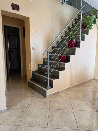 Vente Maison Charmante maison moderne de 104m² à proximité urbaine idéale Drancy