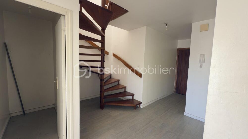 À vendre : Superbe duplex au dernier étage avec ascenseur  Centre-ville de Soissons