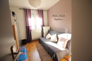  Appartement à louer 4 pièces 73 m²