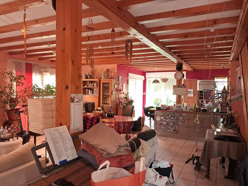 Coubon(43), maison de 240 m2 habitables, 4 chambres sur 1440 m2 de terrain