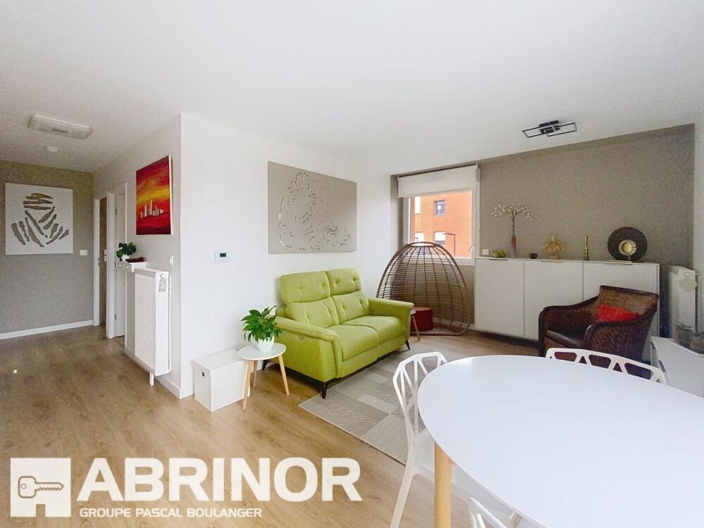 Appartement de Type 3 avec grande terrasse et place de parking en sous-sol