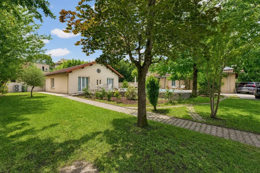 Maison Familiale Lumineuse de 155 m² à Bordeaux Caudéran