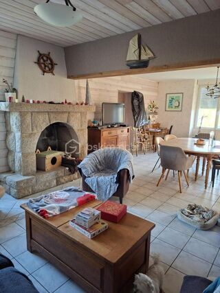  Maison � vendre 8 pi�ces 243 m�