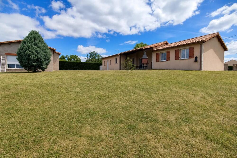 Maison de 5 pièces de 130 m² à Taponnat-Fleurignac