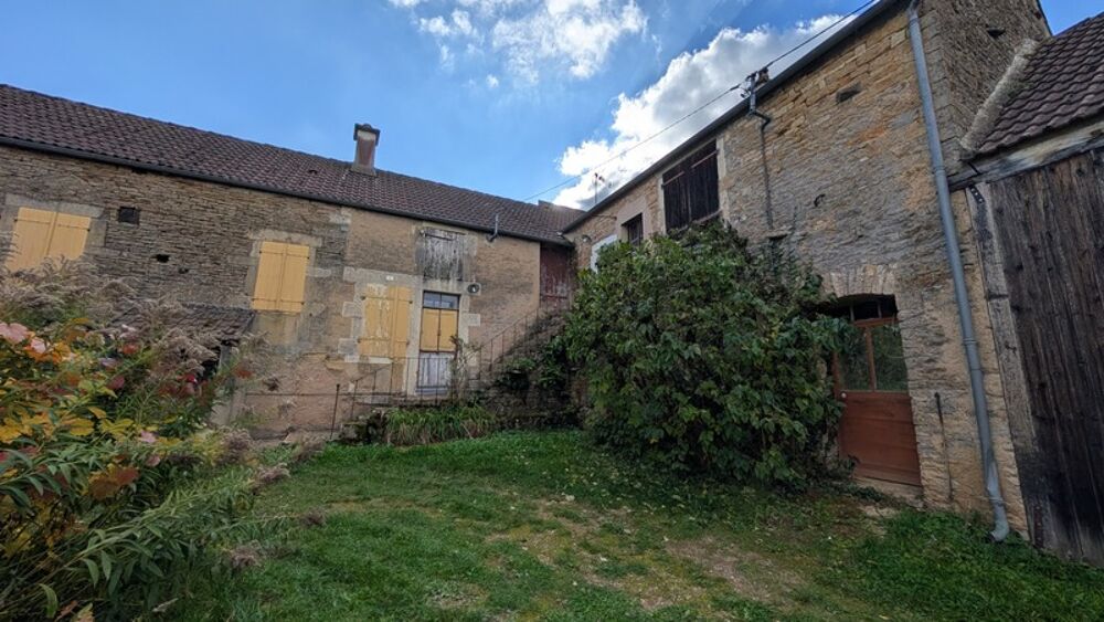 Vente Maison A vendre maison à rénover avec dépendances, garage et grange. SANTIGNY (89) Santigny