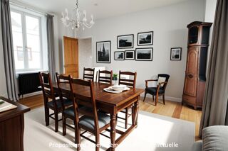  Maison  vendre 8 pices 212 m
