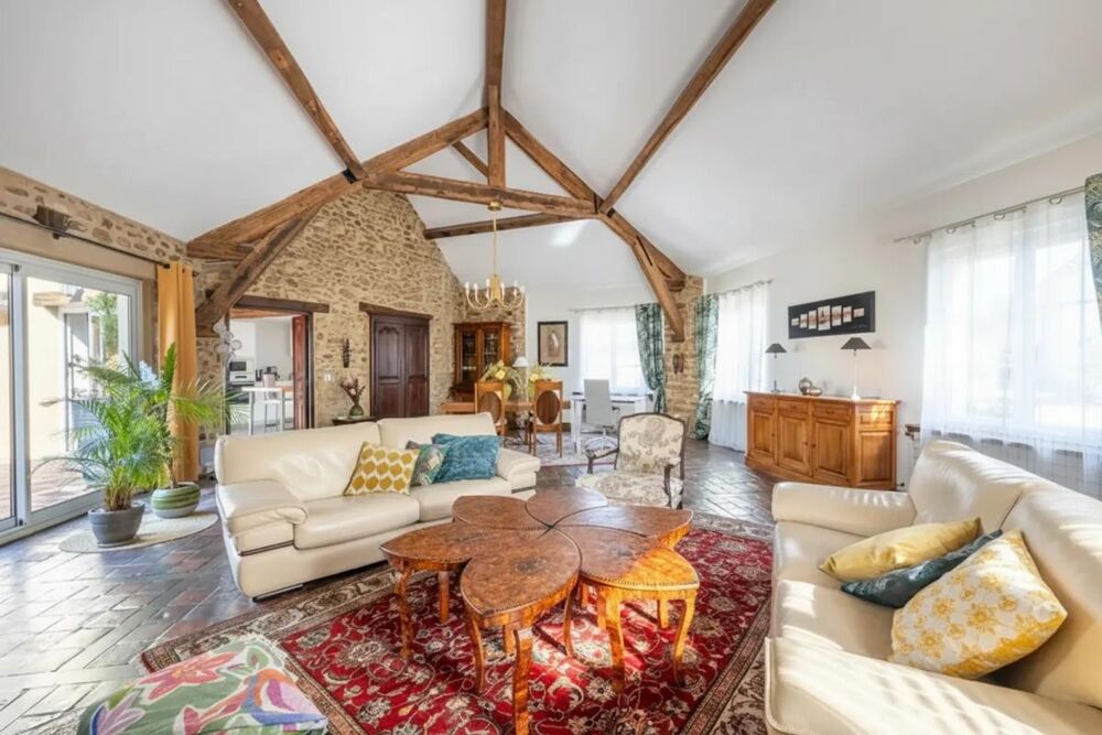 Élégante maison en pierre, 298m² à Flacourt
