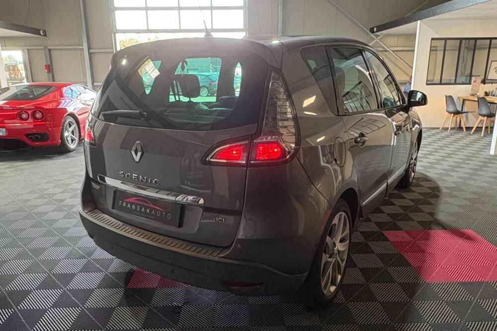 Sc&eacute;nic III dCi 130 Energy FAP eco2 SL Lounge 2015 occasion 85190 Venansault
