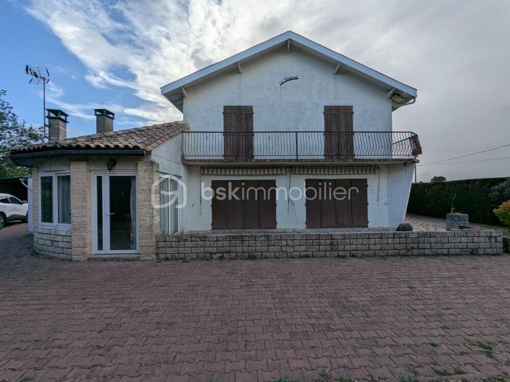 2 Maisons proche St Emilion de 150 m2 et 100m2 170000€ St Pey D'armens